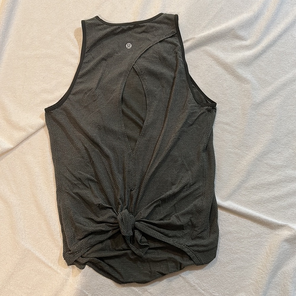 Lululemon Athletica Green Tie Back Tanktop | Size 4